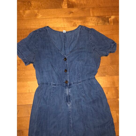 Old Navy Chambray Denim button up Jumpsuit short sleeved size large - Picture 10 of 10